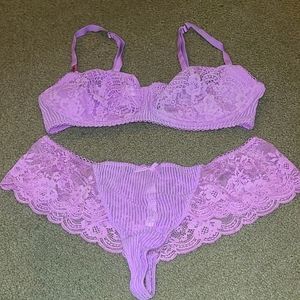 Victoria's Secret purple lace bra & panties set, bra sz 38 C and panties sz XL